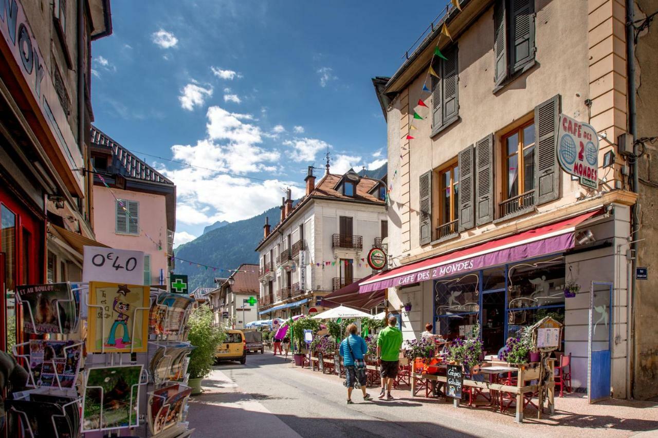 Studio Au Pied Des Montagnes Le Bourg-d'Oisans Exterior photo